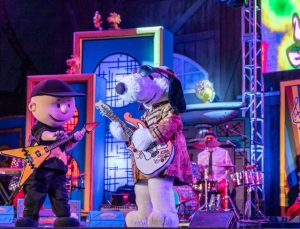 Knotts Snoopy's Legendary Rooftop Music Festival